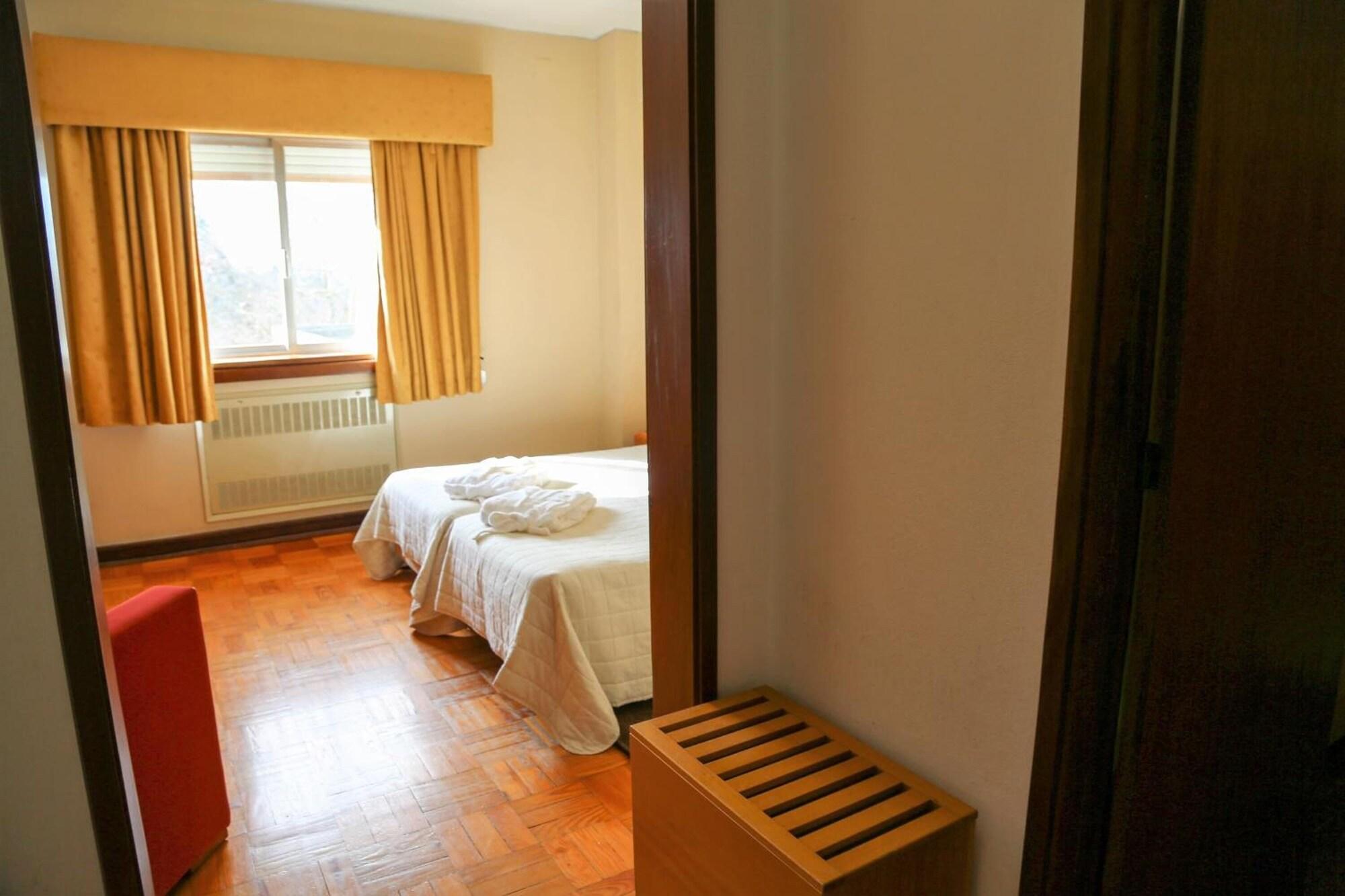 Inatel Santa Maria Da Feira Hotel Eksteriør billede