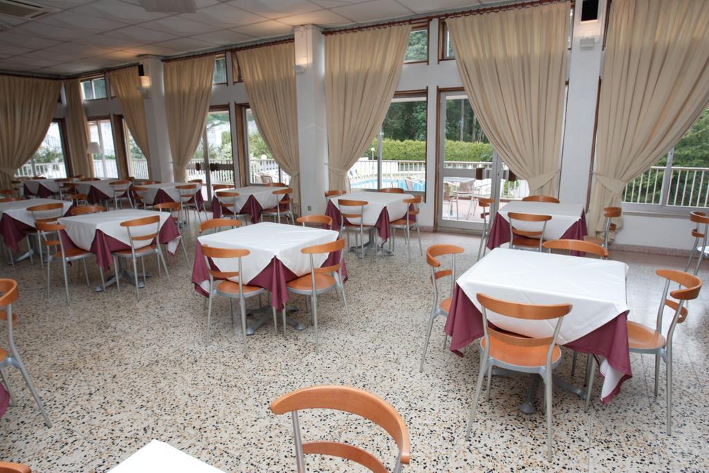 Inatel Santa Maria Da Feira Hotel Eksteriør billede